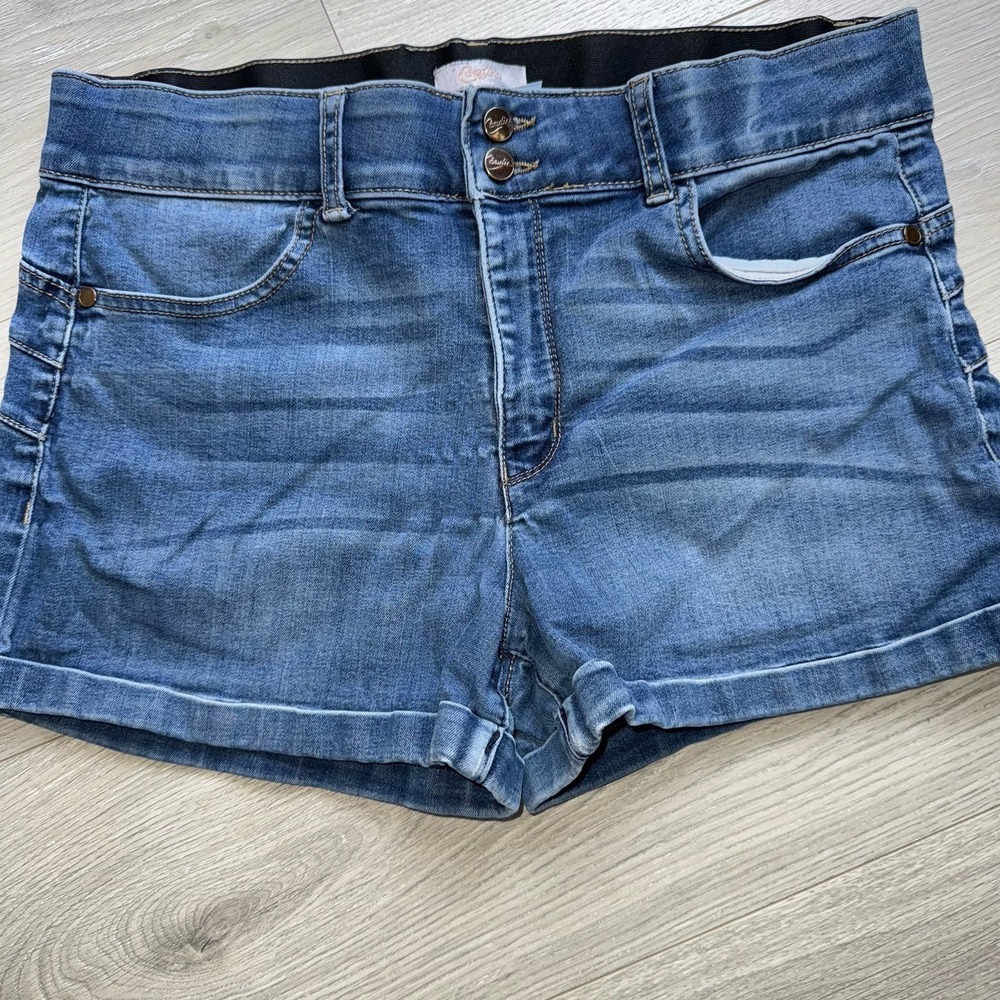 Candie's Juniors Cuffed Double-Button Denim Shorts with Elastic Waistband 11/30W